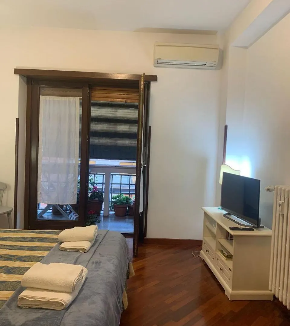 Flavia Apartment ローマ