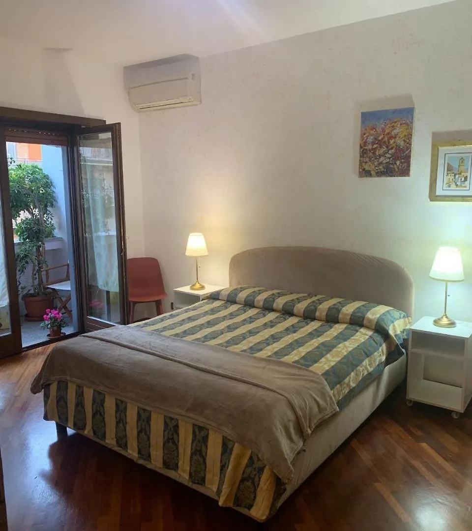 Flavia Apartment ローマ